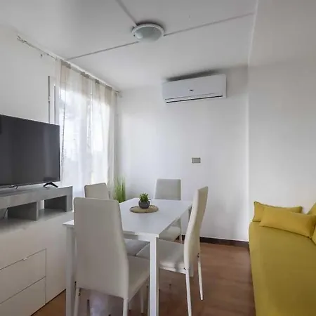 Campsite Bungalow A 50 Metri Dal Mare